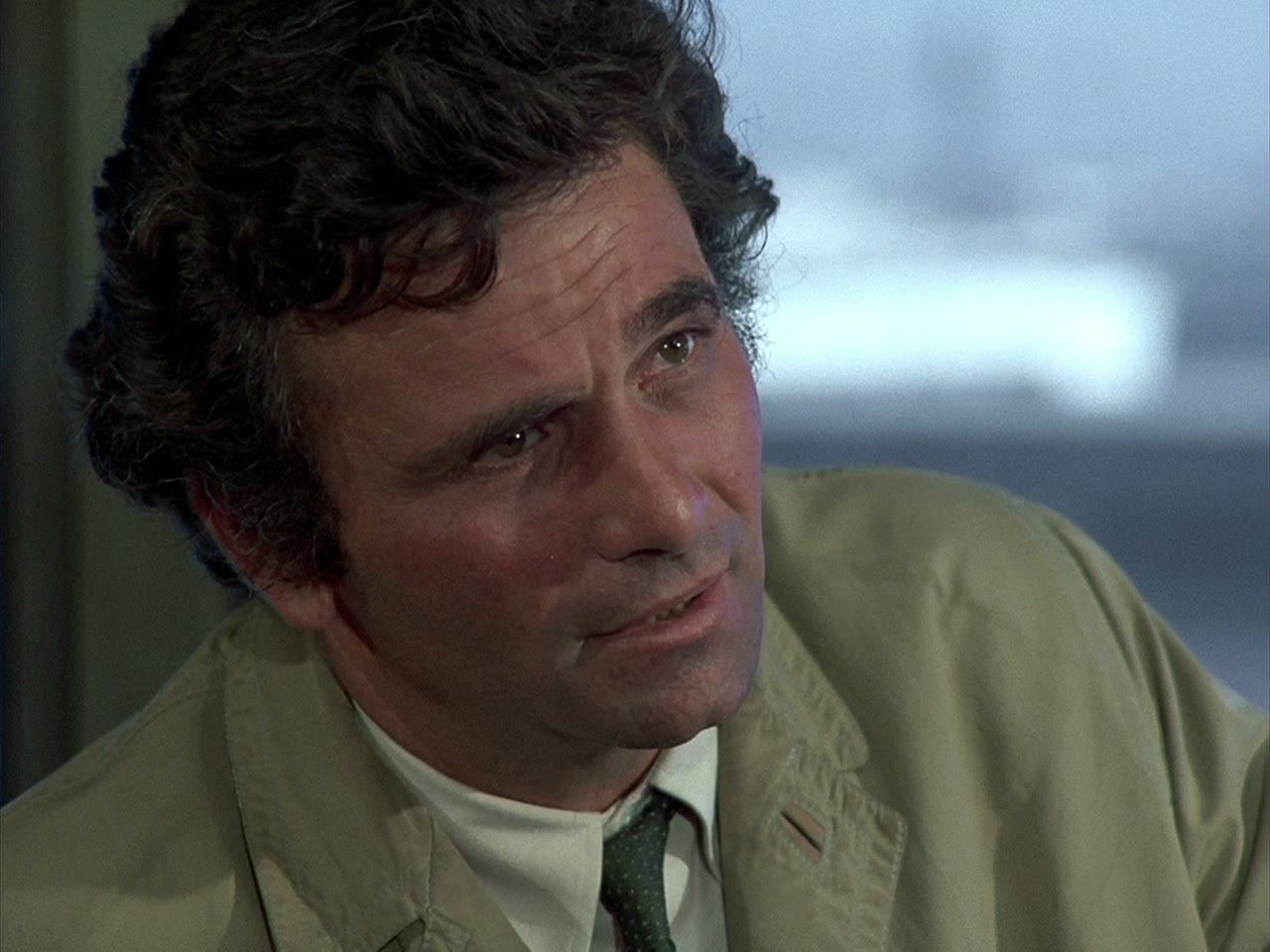 The lieutenant has not yet found his thread
