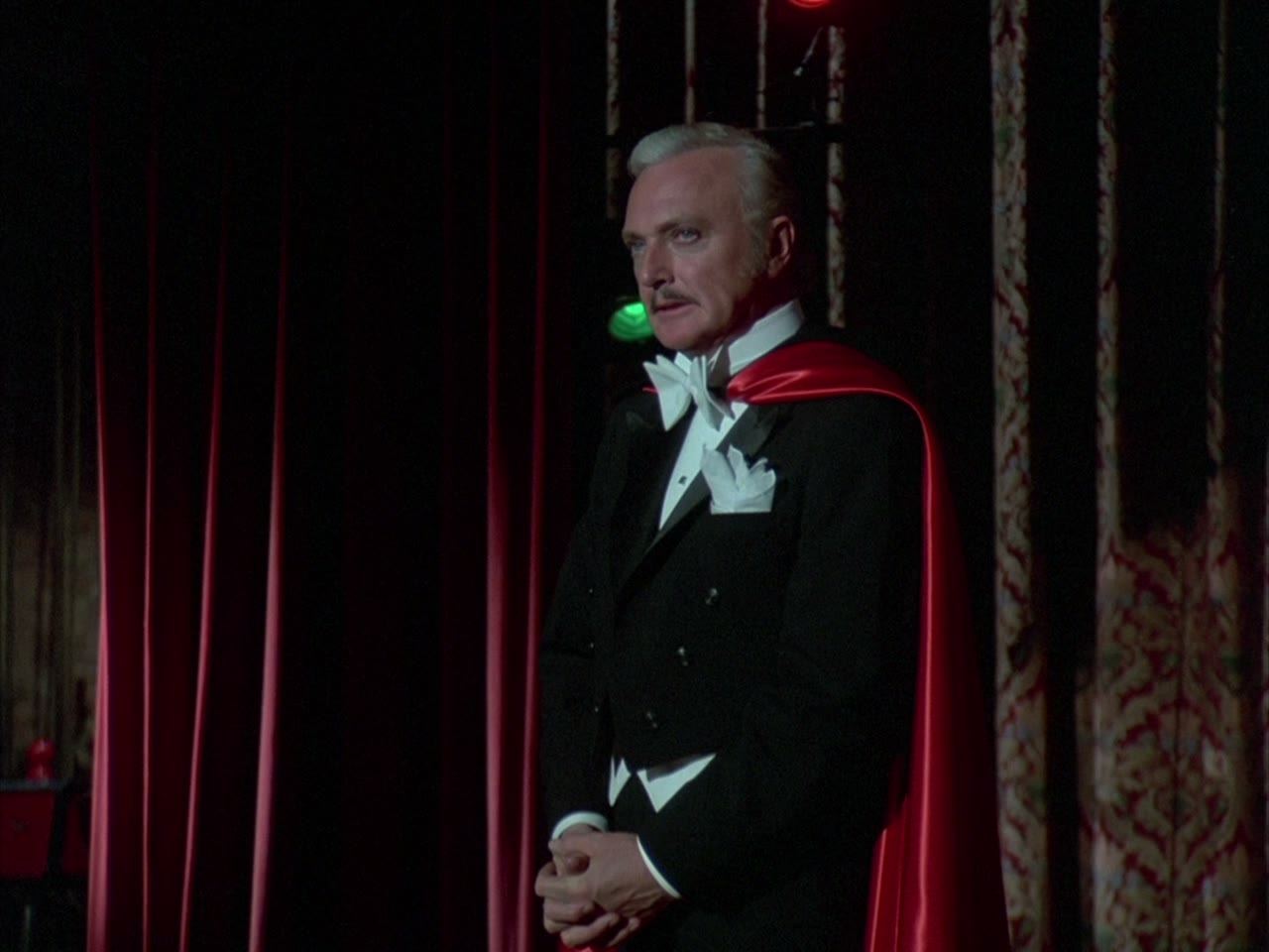 The Great Santini on stage, where he cannot be caught